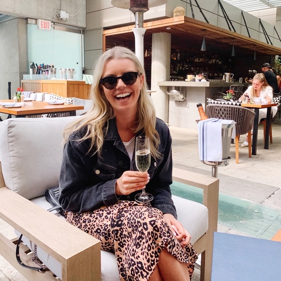 Meet your Posher, Christine - Picture 1 of 1